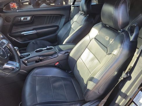 Used 2020 Ford Mustang Premium image 20