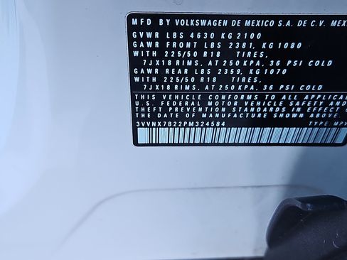 Certified 2023 Volkswagen Taos SE w/ Panoramic Sunroof Package image 8