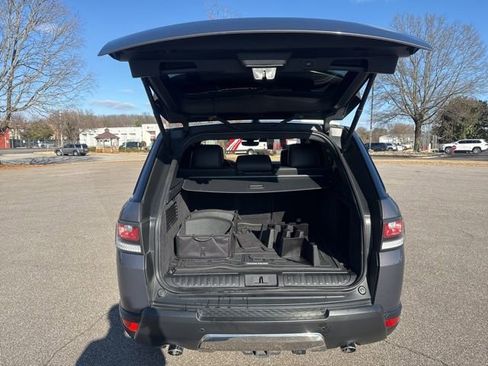 Used 2017 Land Rover Range Rover Sport HSE image 17