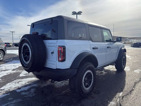 Used 2024 Ford Bronco Badlands image 5