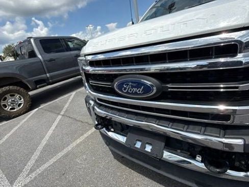 Certified 2021 Ford F250 Lariat w/ Lariat Value Package AWD/4WD image 16