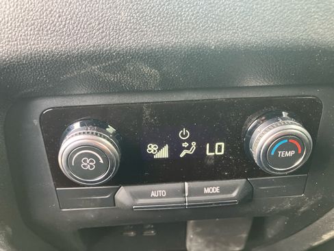 Used 2025 GMC Acadia Elevation FWD image 33