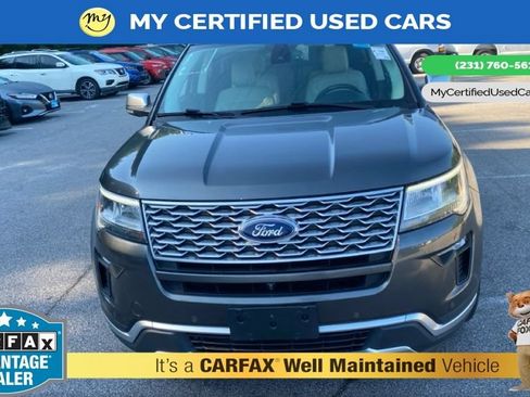 Used 2018 Ford Explorer Platinum AWD/4WD image 2