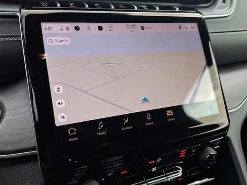 New 2025 Jeep Grand Cherokee L Limited w/ Black Appearance Package image 3