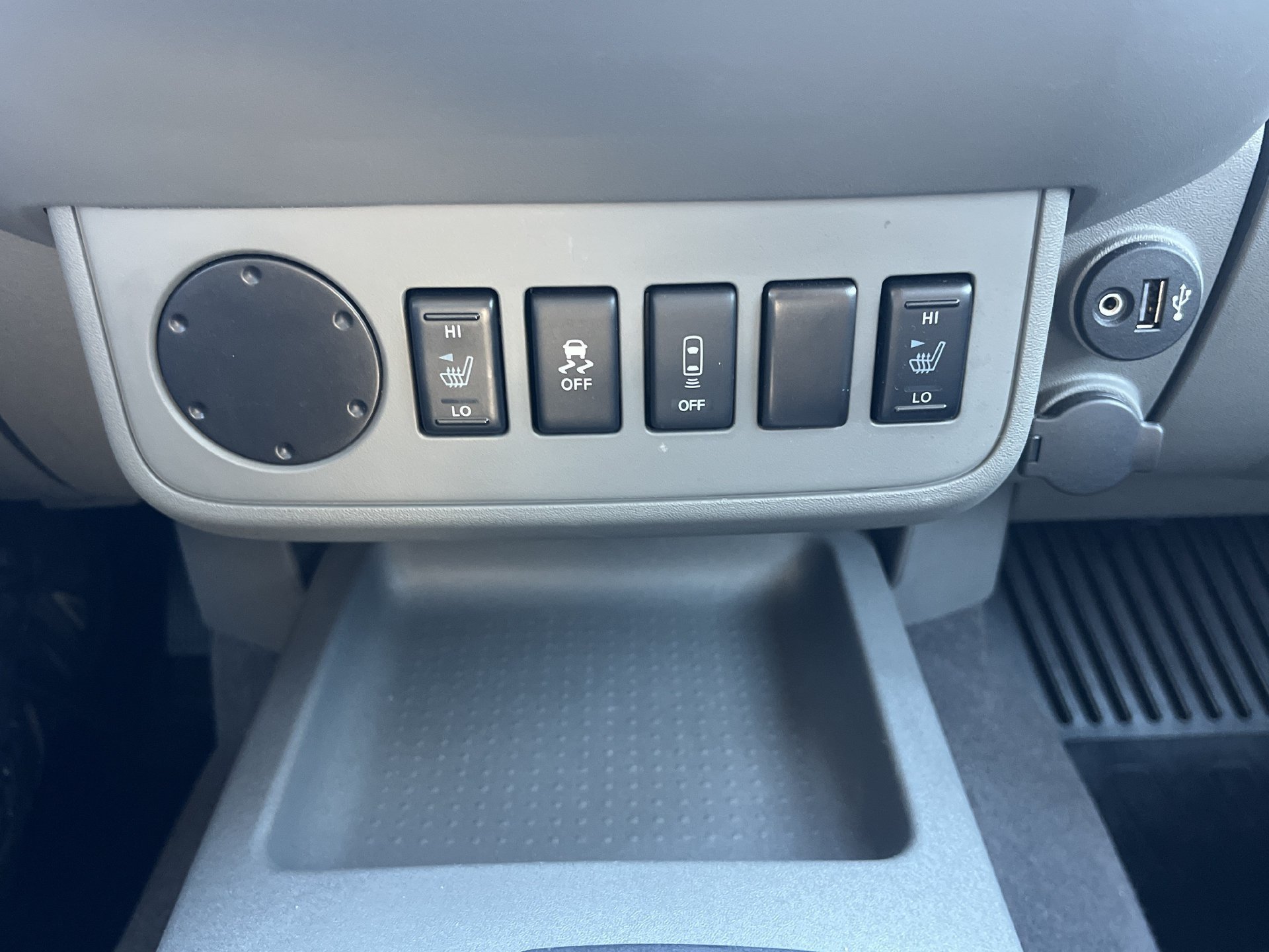 Used 2019 Nissan Frontier SV w/ Value Truck Package RWD image 6