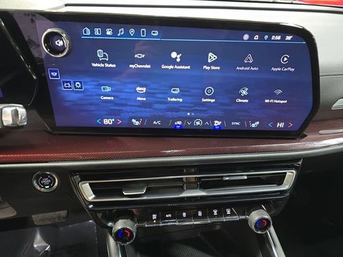 Used 2024 Chevrolet Traverse Z71 w/ LPO, Floor Liner Package image 22