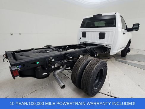 New 2026 RAM 3500 Tradesman AWD/4WD image 8