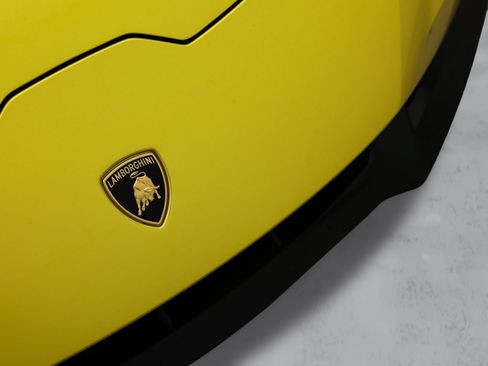 Used 2020 Lamborghini Huracan EVO RWD image 39