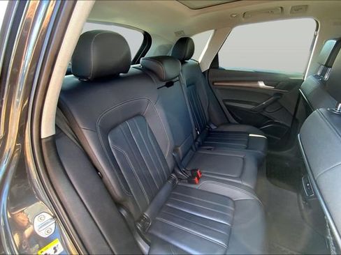 Used 2021 Audi Q5 Prestige w/ Premium Plus Package AWD/4WD image 19