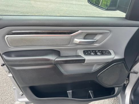 Used 2019 RAM 1500 Big Horn AWD/4WD image 18