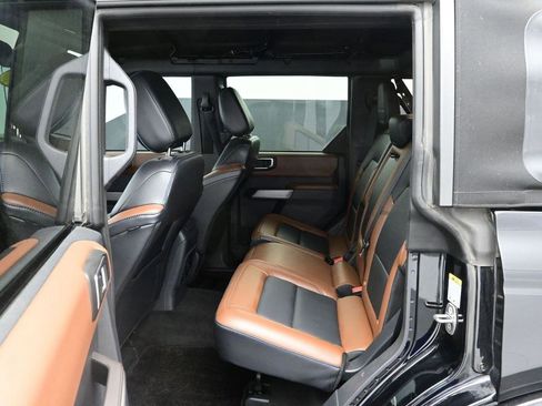 Used 2023 Ford Bronco Outer Banks image 12