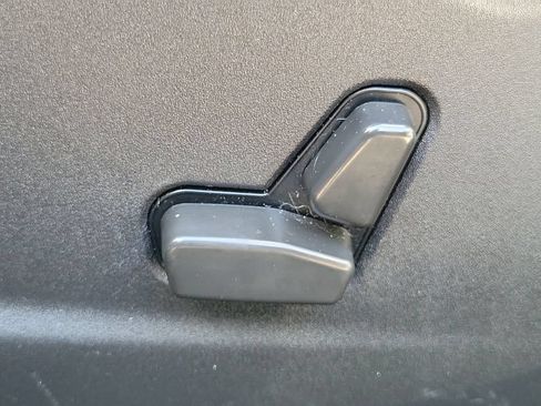 Used 2022 Chrysler 300 Touring L RWD image 28