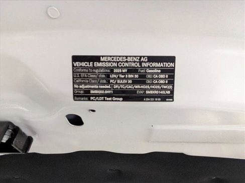 Certified 2025 Mercedes-Benz GLC 300 image 24