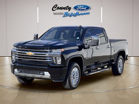 Used 2020 Chevrolet Silverado 2500 High Country image 2