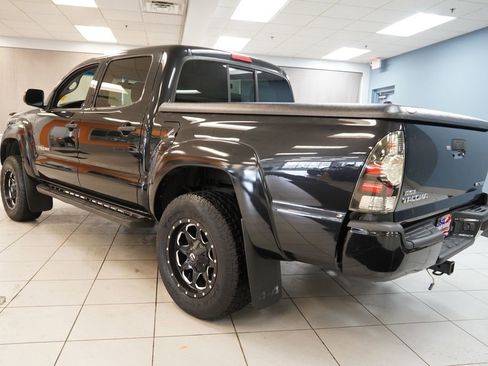 Used 2008 Toyota Tacoma Base 4D Double Cab image 3