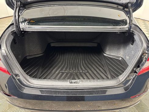 Used 2018 Honda Accord Sport image 24