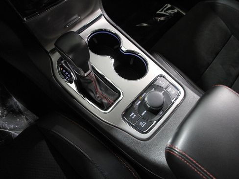 Used 2021 Jeep Grand Cherokee Trailhawk image 17