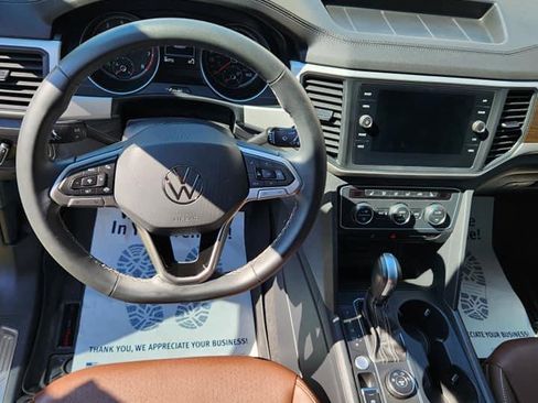 Used 2021 Volkswagen Atlas SE w/ Panoramic Sunroof Package image 6