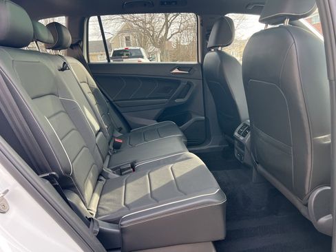 Used 2022 Volkswagen Tiguan SEL R-Line image 26