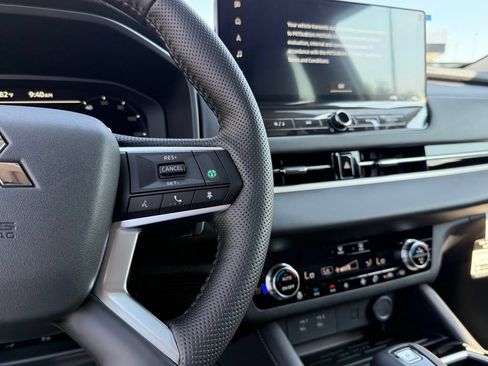 New 2026 Mitsubishi Outlander SEL AWD/4WD image 24