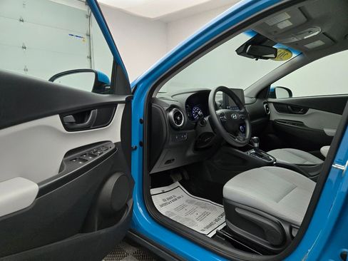 Used 2022 Hyundai Kona SEL image 16