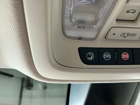 Used 2017 Cadillac XT5 Luxury w/ Driver Awareness Package FWD image 34
