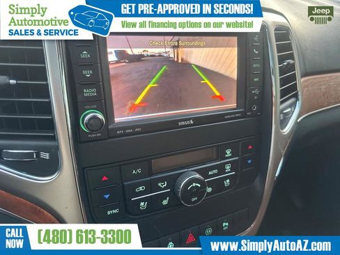 Used 2011 Jeep Grand Cherokee Overland image 19