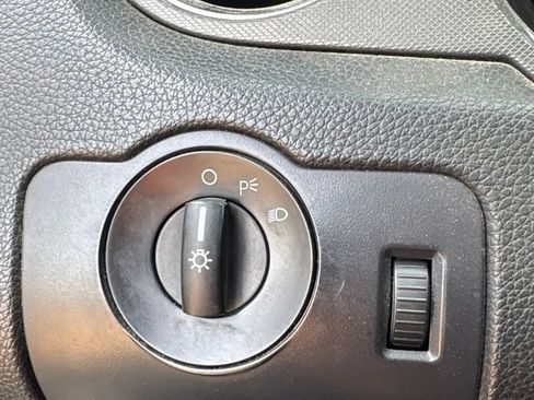Used 2014 Ford Mustang Coupe RWD image 17