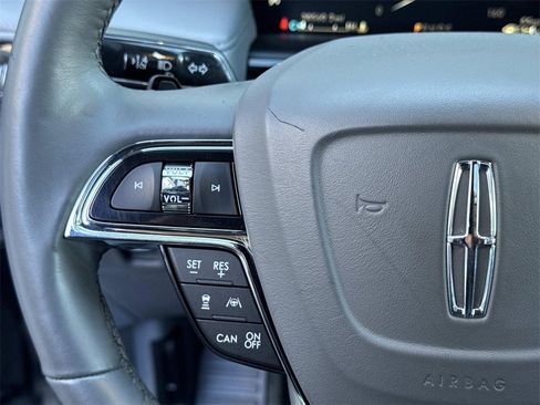 Used 2022 Lincoln Nautilus Reserve w/ Equipment Group 201A image 27