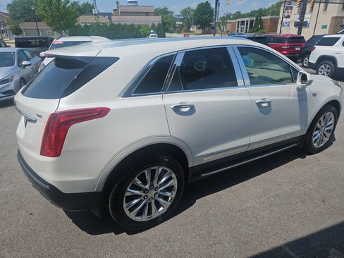 Used 2018 Cadillac XT5 Platinum w/ Driver Assist Package AWD/4WD image 7