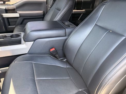 Certified 2022 Ford F250 Lariat w/ Lariat Ultimate Package AWD/4WD image 18