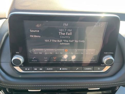 Used 2021 Nissan Rogue SV image 22