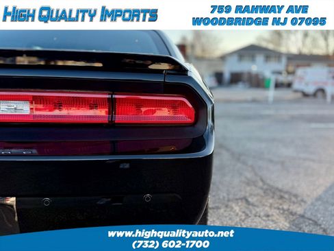 Used 2013 Dodge Challenger R/T Plus image 11