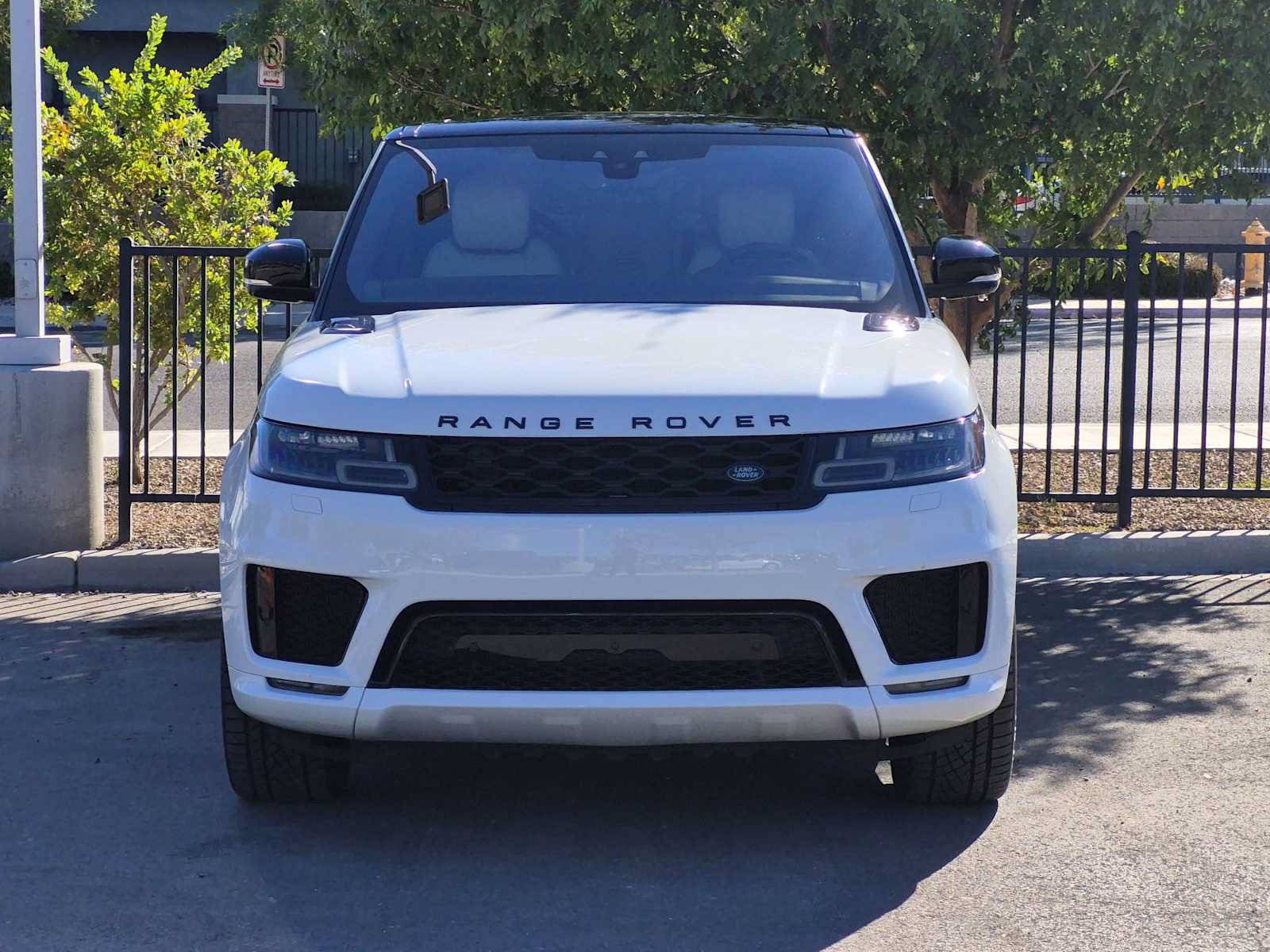 Used 2021 Land Rover Range Rover Sport HST AWD/4WD image 3