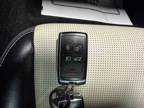 Used 2020 Land Rover Discovery Sport S R-Dynamic AWD/4WD image 49