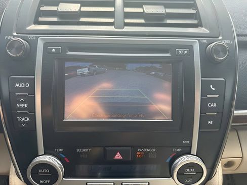 Used 2012 Toyota Camry XLE FWD image 19