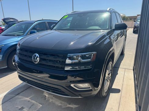 Used 2019 Volkswagen Atlas SEL FWD image 2