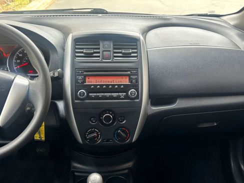 Used 2015 Nissan Versa Note S FWD image 20