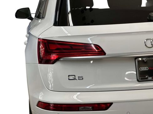 Used 2023 Audi Q5 2.0T Premium Plus w/ Convenience Package AWD/4WD image 12
