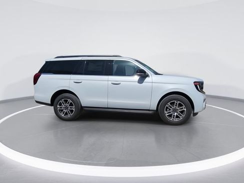 New 2026 Ford Expedition Active RWD image 2