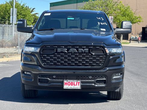 New 2026 RAM 1500 4x4 Crew Cab image 8