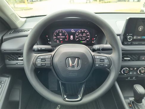 New 2025 Honda Accord SE image 7