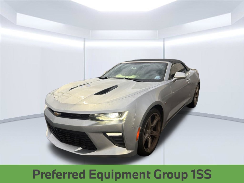 Used 2017 Chevrolet Camaro SS RWD image 2