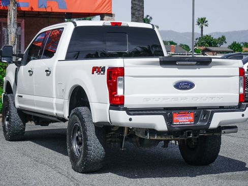 Used 2019 Ford F250 Lariat w/ Chrome Package image 7