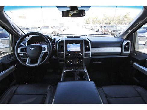 Used 2019 Ford F250 Lariat w/ Lariat Ultimate Package AWD/4WD image 12