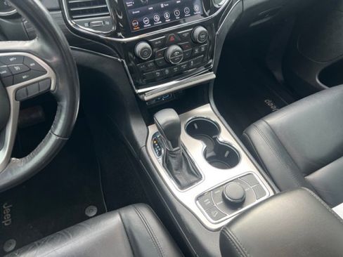 Used 2021 Jeep Grand Cherokee Limited AWD/4WD image 14