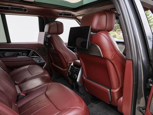 Used 2023 Land Rover Range Rover Autobiography AWD/4WD image 28