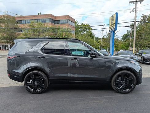 Used 2025 Land Rover Discovery Dynamic SE AWD/4WD image 6
