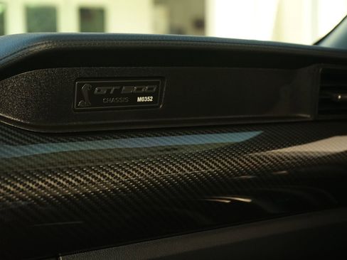 Used 2021 Ford Mustang Shelby GT500 w/ Carbon Fiber Track Pack RWD image 28