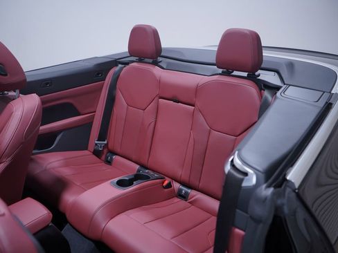 Used 2025 BMW 430i Convertible w/ Convenience Package image 12